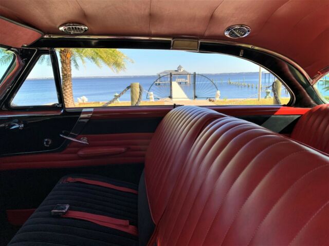 1954 Lincoln Capri 2 Door Hardtop - photo 4
