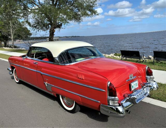 1954 Lincoln Capri 2 Door Hardtop - photo 6