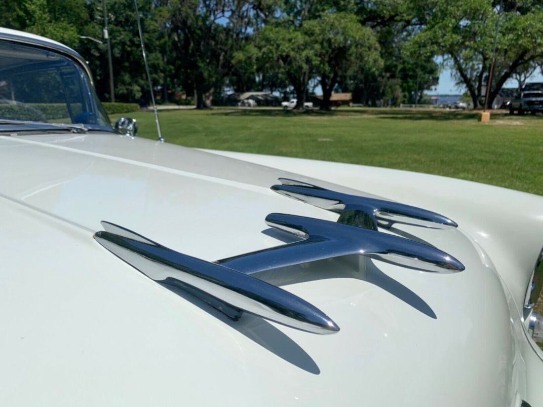 1955 Oldsmobile Ninety-Eight 2 Door Hardtop - photo 10