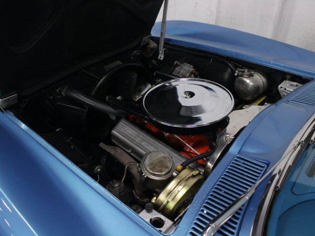 1965 Chevrolet Corvette - photo 3