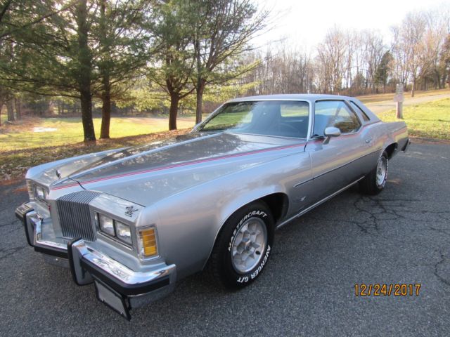 BEAUTIFUL RUST FREE ORIGINAL SURVIVOR 1976 Pontiac Grand Prix LJ