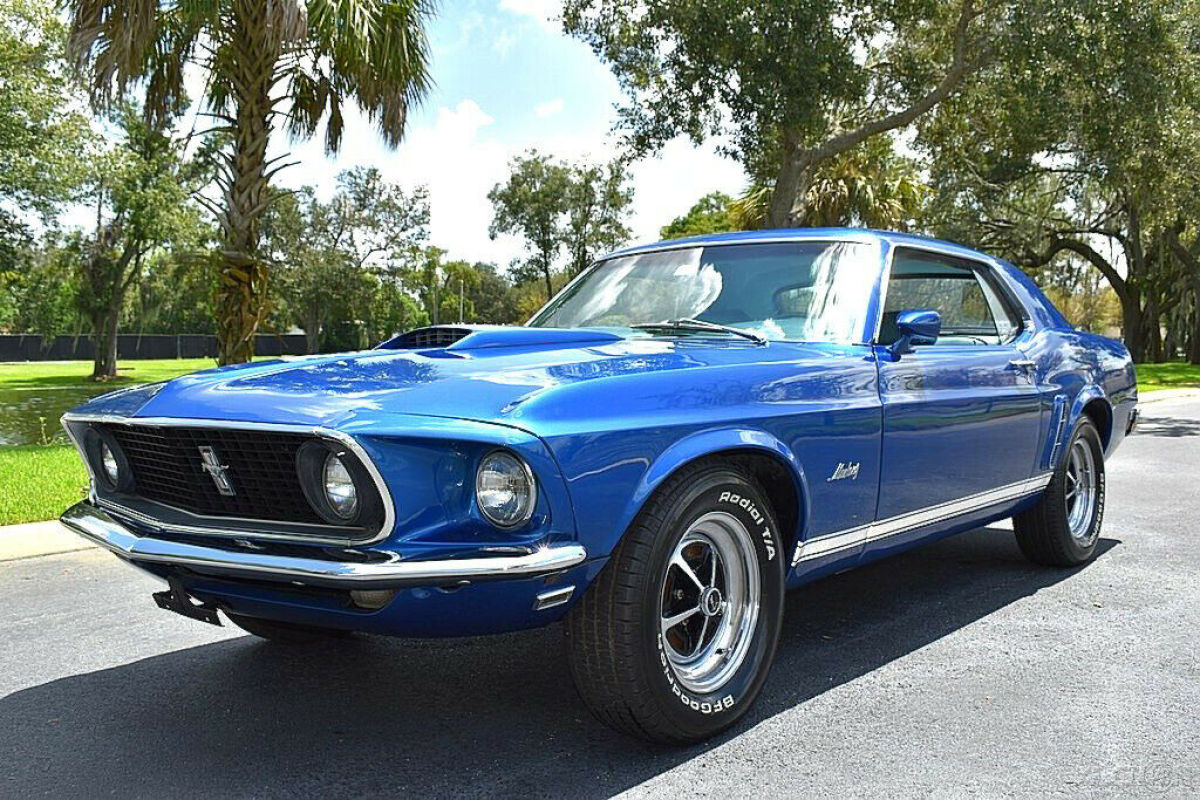 1969 Ford Mustang One Family Owned 302ci V8 - photo 2
