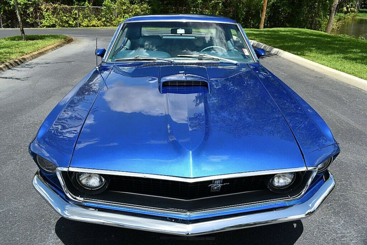 1969 Ford Mustang One Family Owned 302ci V8 - photo 5