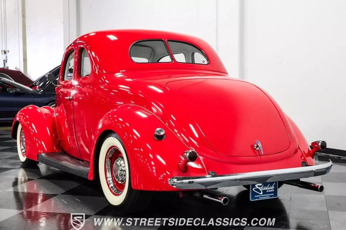 1937 Ford 5-Window Coupe - photo 10