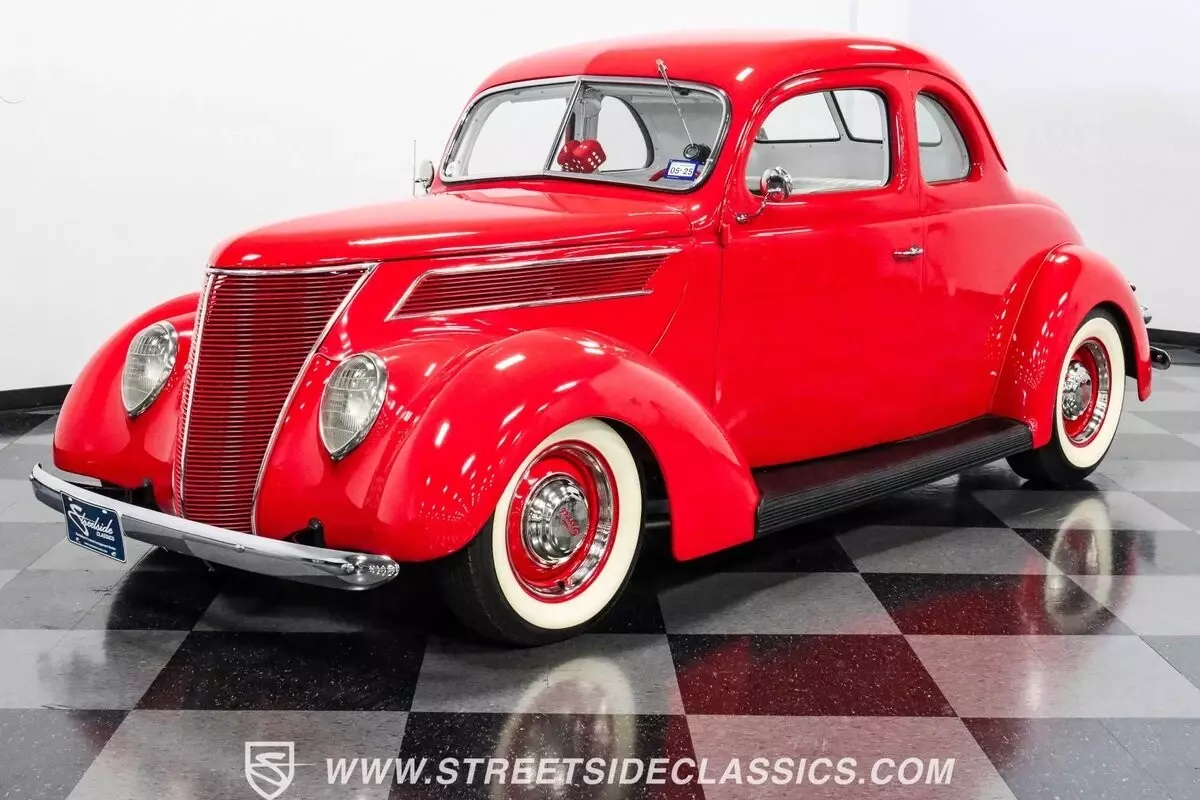 1937 Ford 5-Window Coupe - photo 6