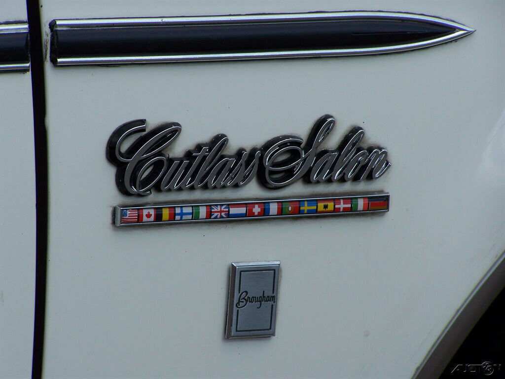 1978 Oldsmobile Cutlass 36K SALON BROUGHAM 5.0L 305 V8 COLD A/C FASTBACK COUPE - photo 11