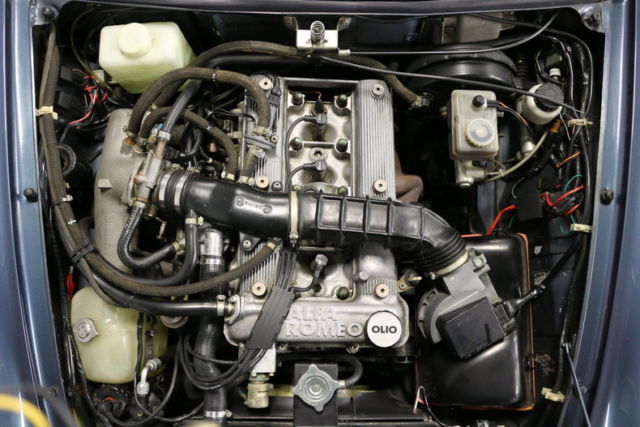 1988 Alfa Romeo Spider Veloce Veloce Convertible 2-Door - photo 4
