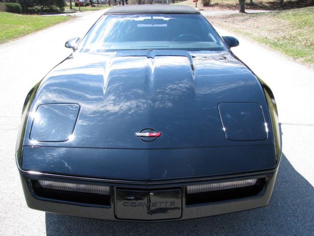 1987 Chevrolet Corvette - photo 2