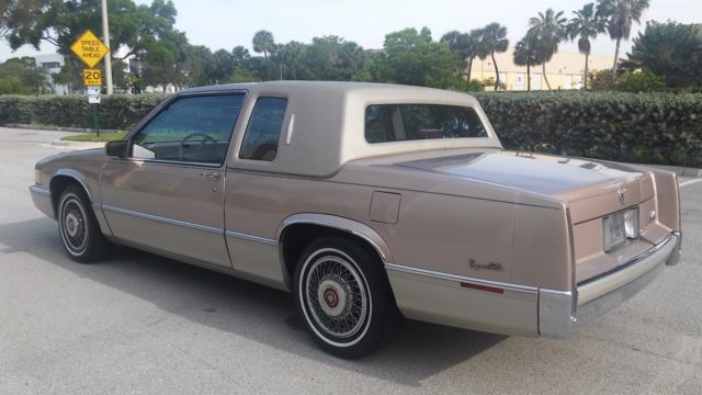1990 Cadillac DeVille Base Coupe 2-Door - photo 7