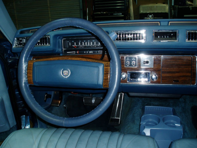 1977 Cadillac Seville - photo 4
