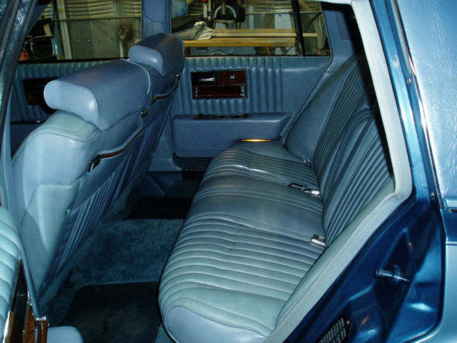 1977 Cadillac Seville - photo 6