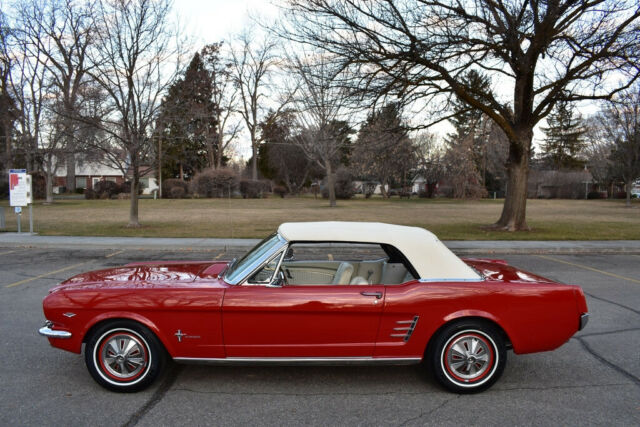 1966 Ford Mustang Convertible - photo 12
