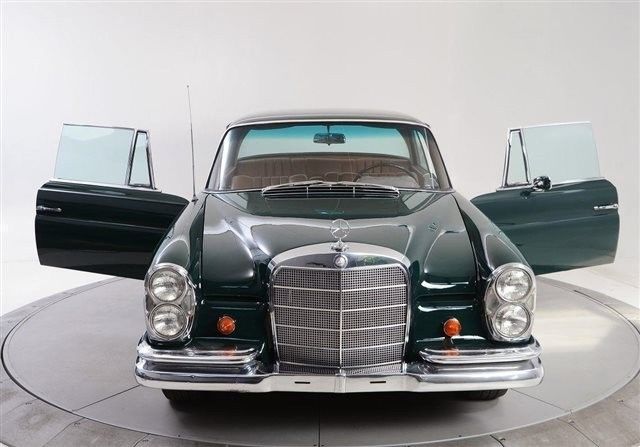 1967 Mercedes-Benz 200-Series - photo 9