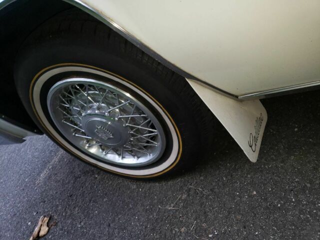 1979 Cadillac DeVille - photo 2