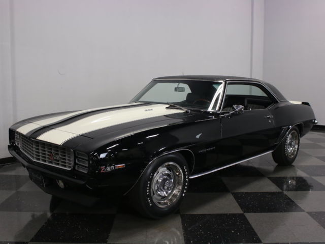 BEAUTIFUL Z/28 RS W/ CORRECT DZ 302 V8, CROSS RAM INTAKE, FRESH PAINT, CLEAN! 1969 Chevrolet Camaro Z/28 RS