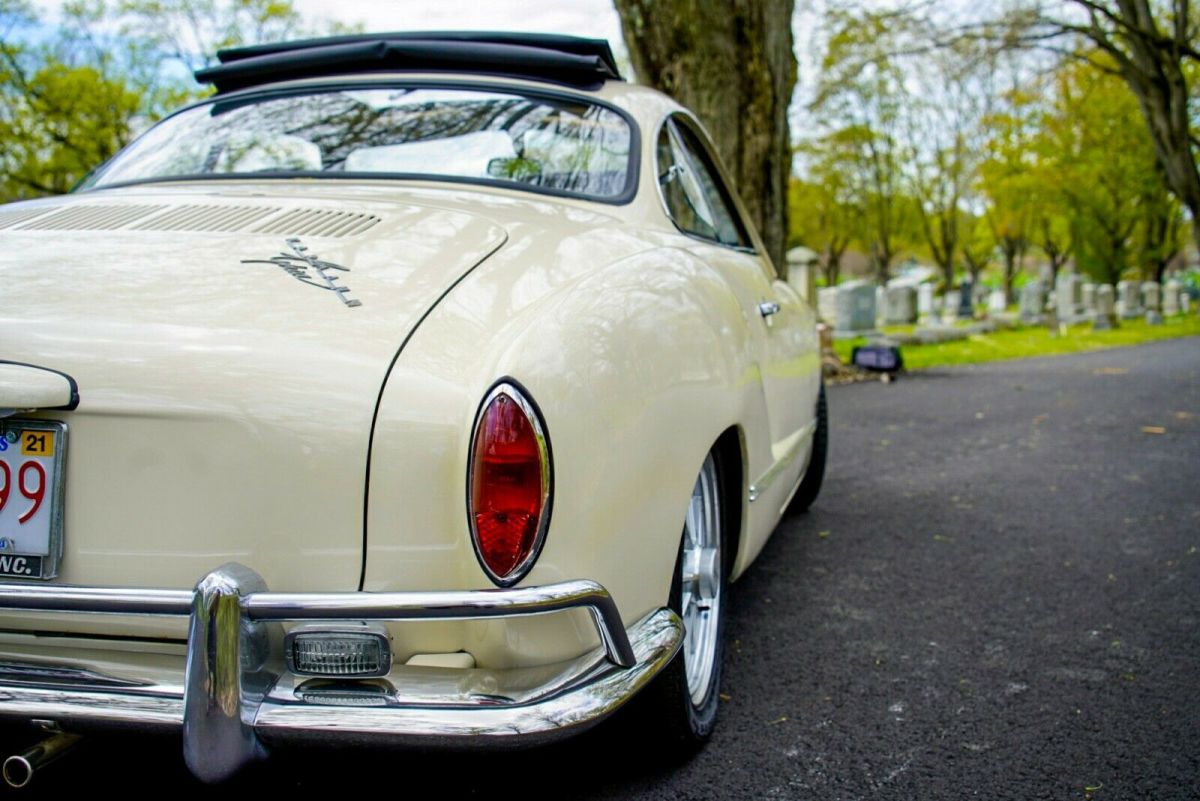 1968 Volkswagen Karmann Ghia Deluxe - photo 10