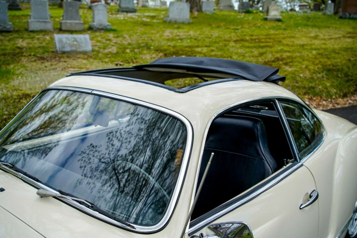1968 Volkswagen Karmann Ghia Deluxe - photo 12