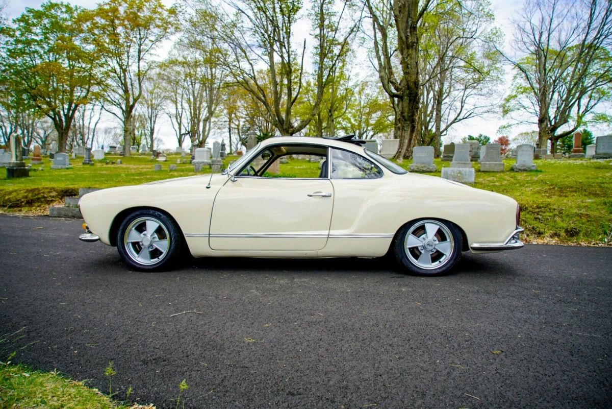 1968 Volkswagen Karmann Ghia Deluxe - photo 13
