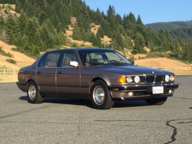 Beautifully kept 1988 BMW 750il V12 long wheelbase luxury sedan 1988 BMW 7-Series