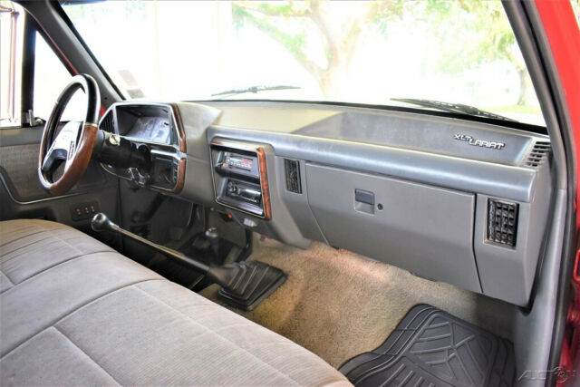 1989 Ford F-350 XLT 7.3L Diesel Long Bed 4x4 - photo 10