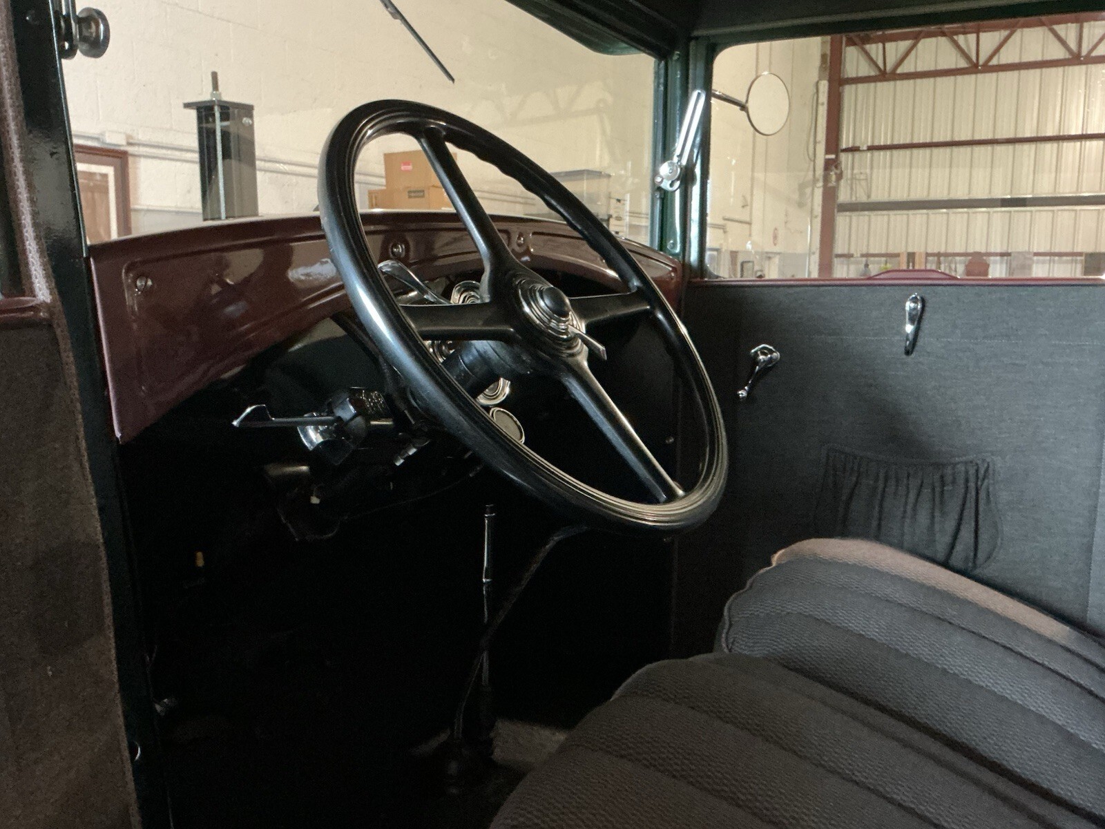 1930 Ford Model A - photo 10