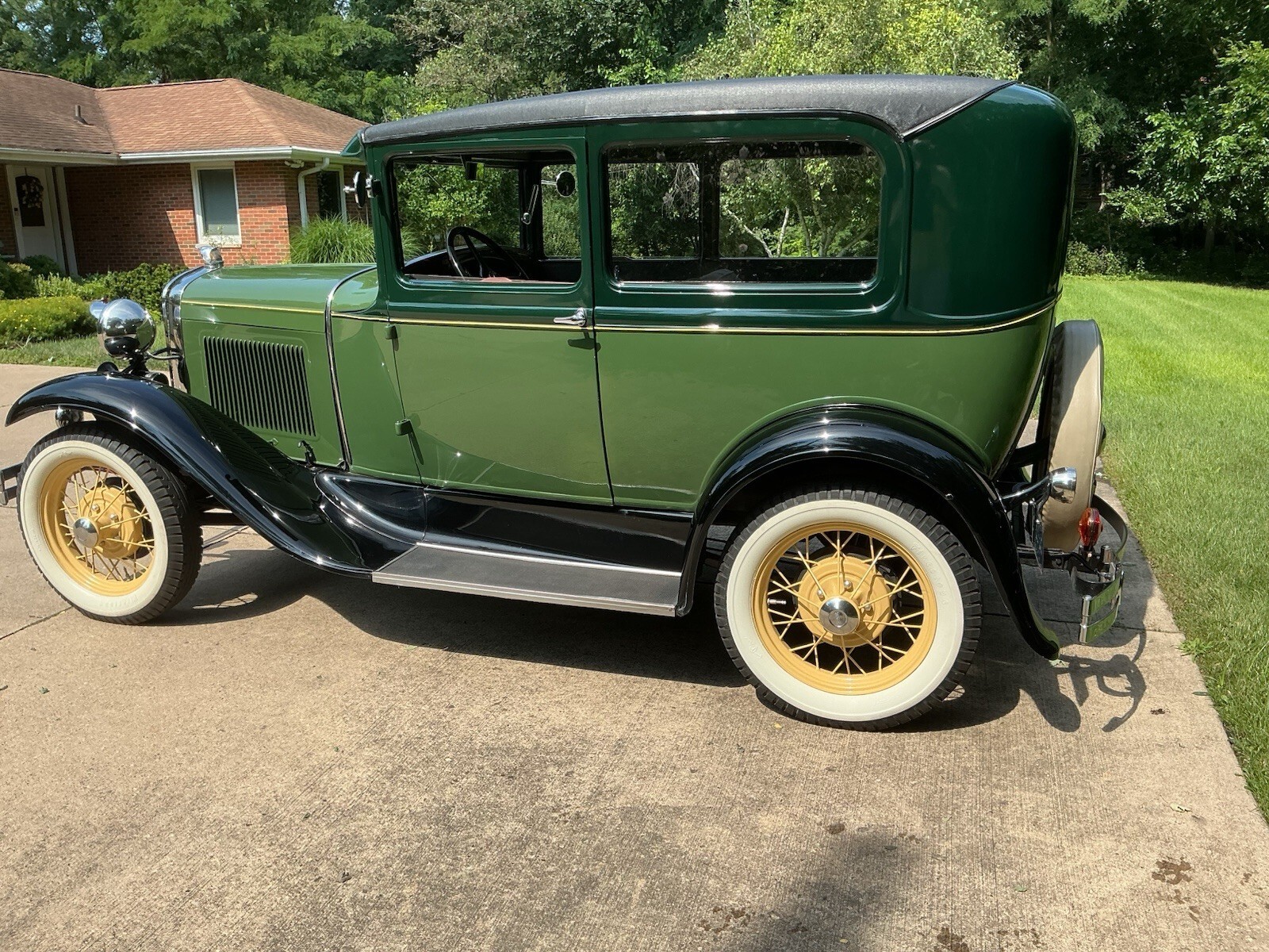 1930 Ford Model A - photo 2