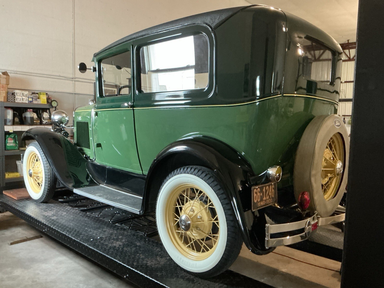 1930 Ford Model A - photo 7
