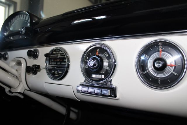 1955 Ford Fairlane Victoria - photo 11