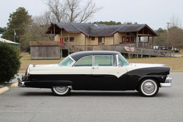 1955 Ford Fairlane Victoria - photo 4
