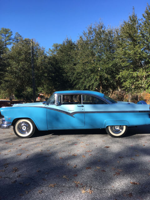 1956 Ford Fairlane - photo 3