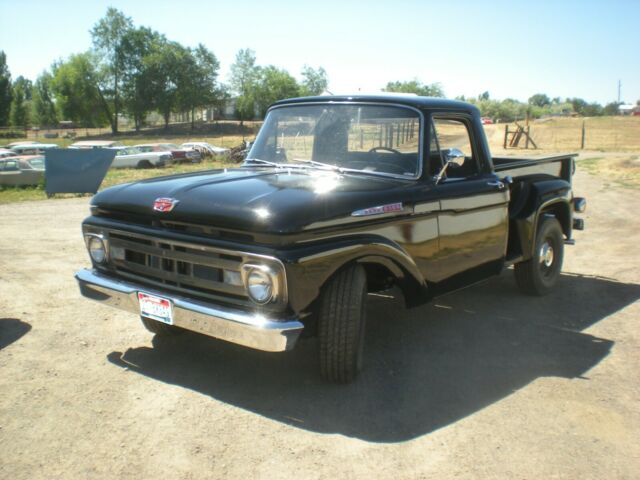 Beautifully RESTORED 1961 Ford F-100 Step Side 1961 Ford F-100