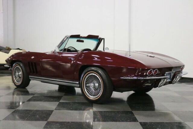 1965 Chevrolet Corvette Convertible - photo 10