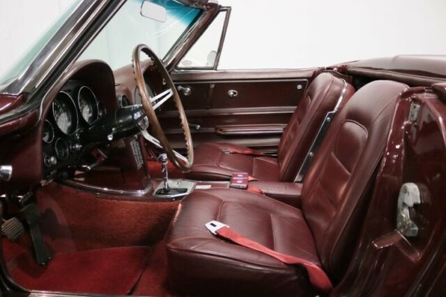 1965 Chevrolet Corvette Convertible - photo 5