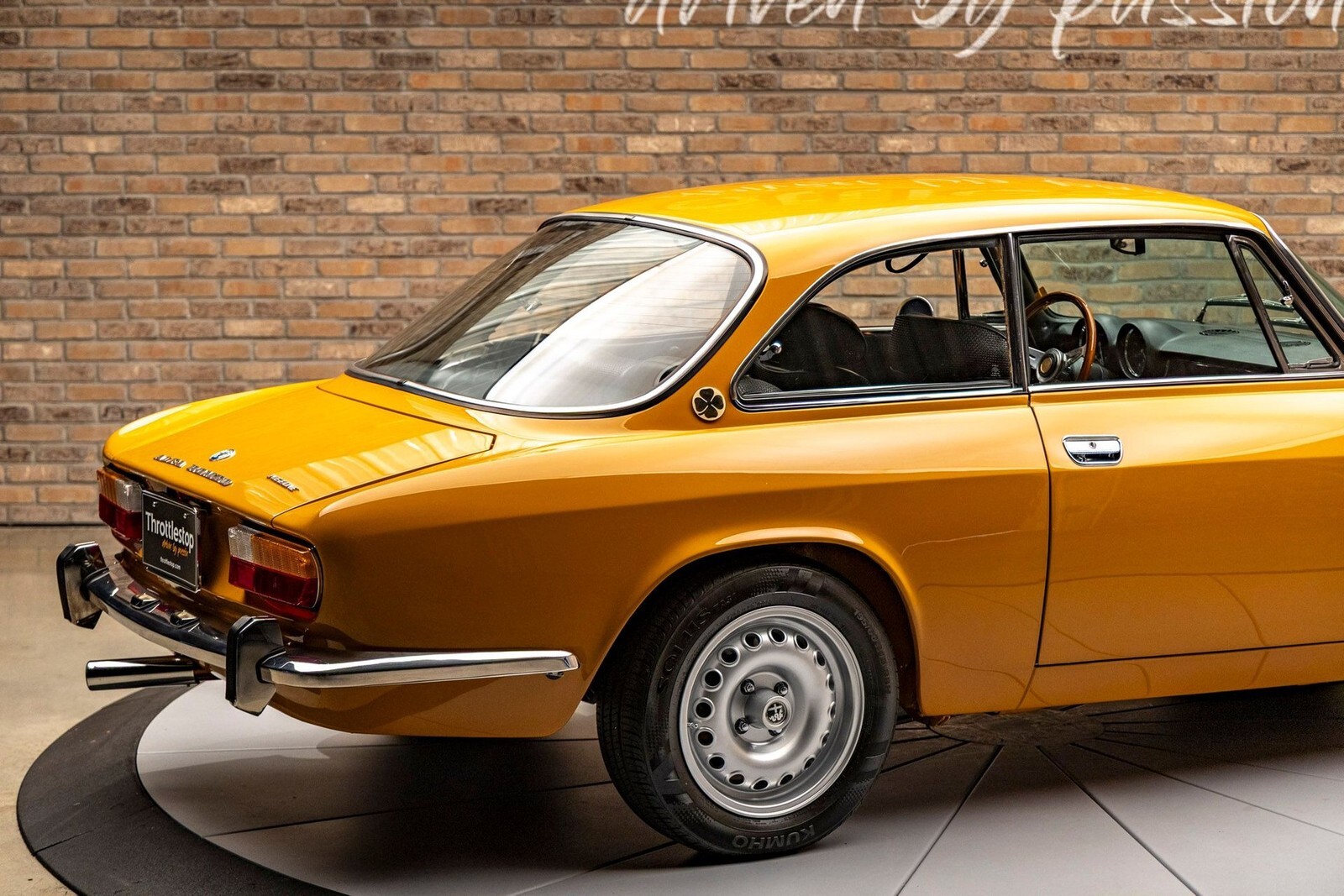 1971 Alfa Romeo GTV 1750 - photo 13
