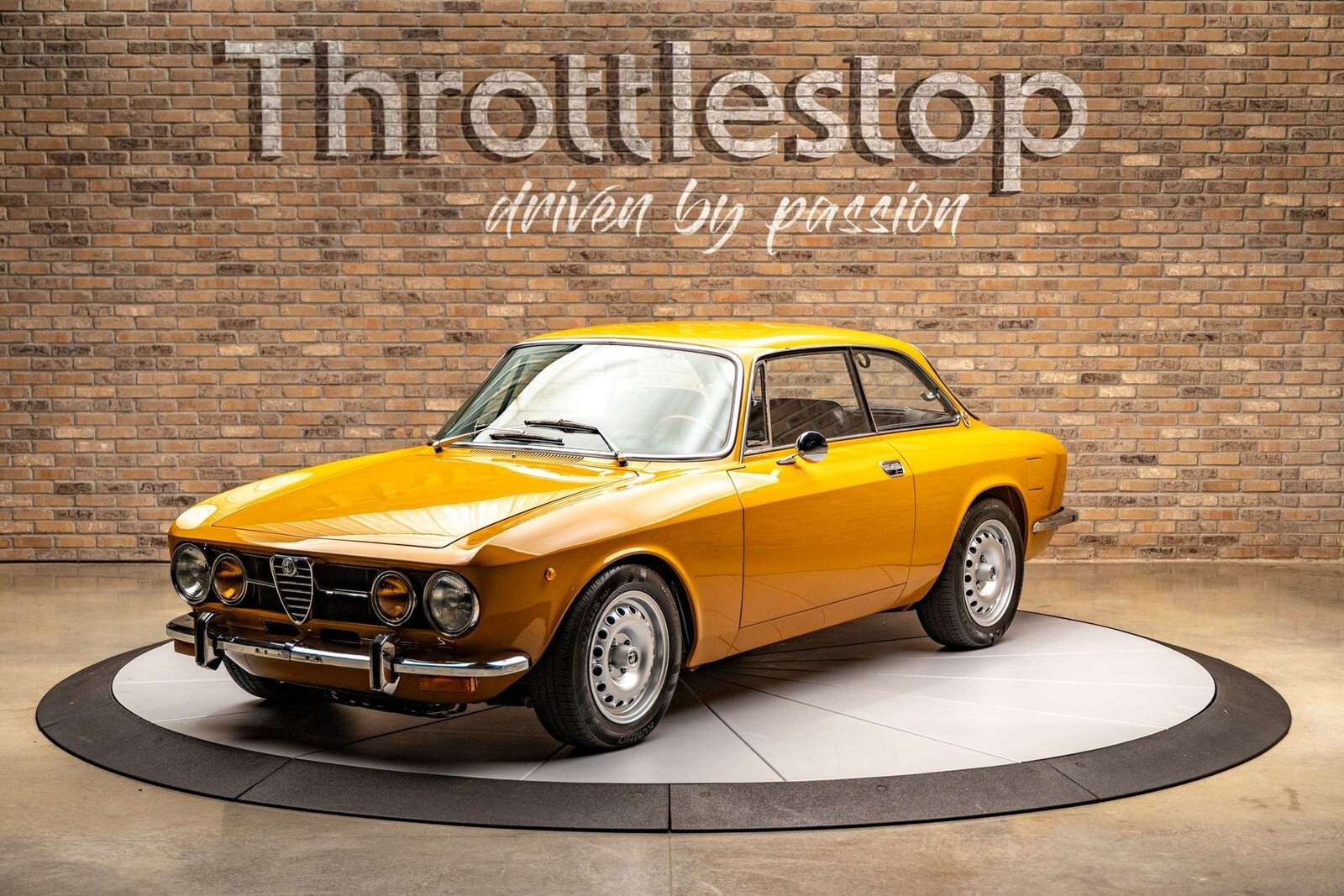 1971 Alfa Romeo GTV 1750 - photo 3