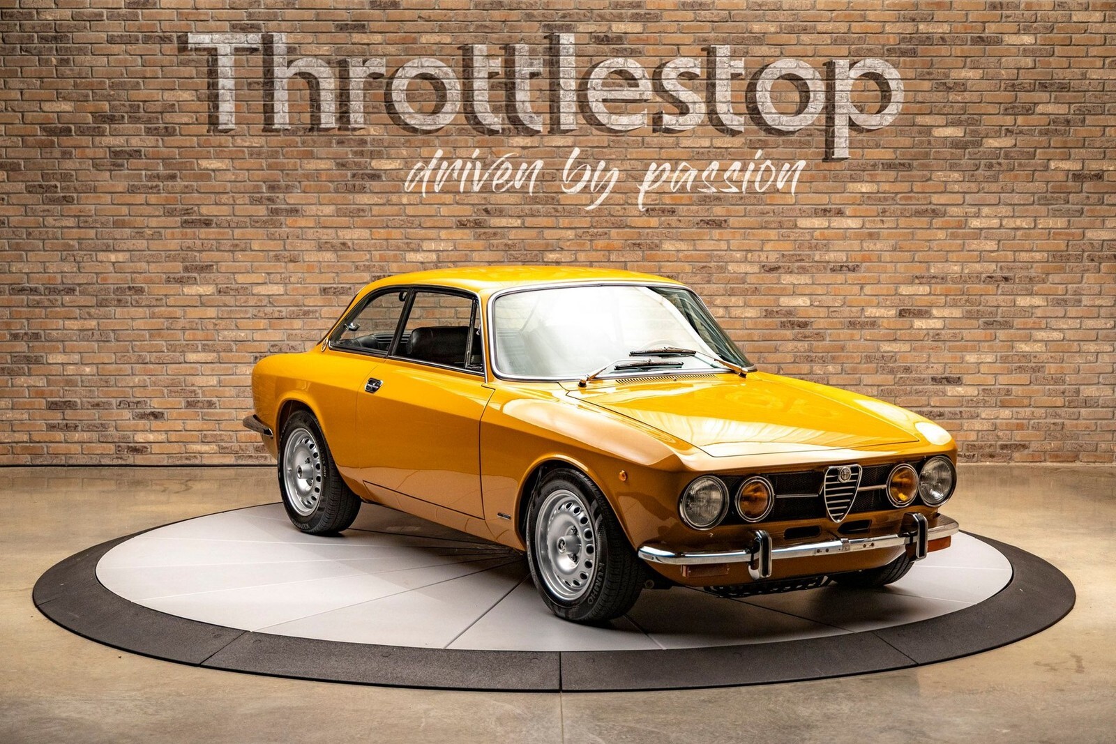 1971 Alfa Romeo GTV 1750 - photo 4