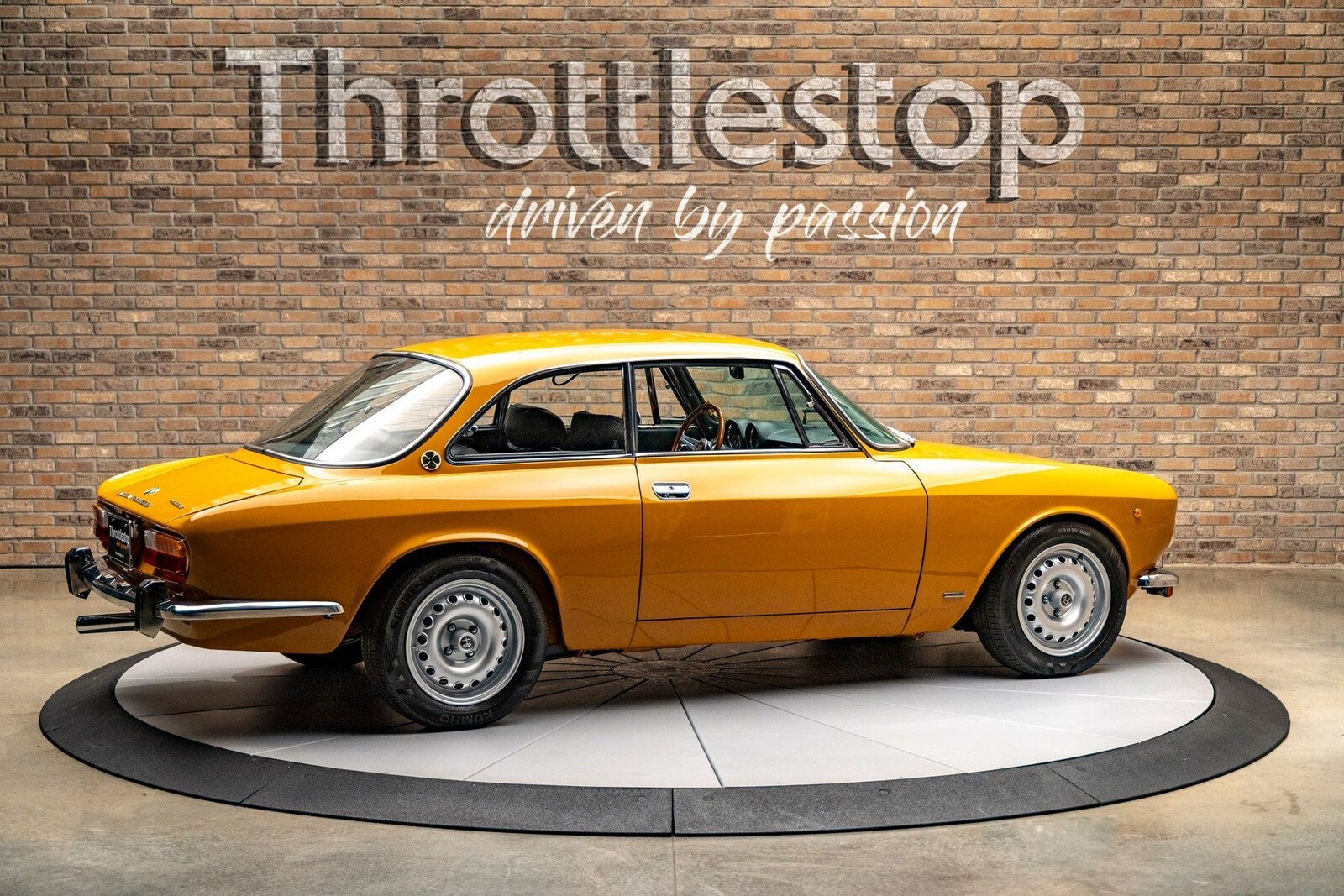 1971 Alfa Romeo GTV 1750 - photo 6