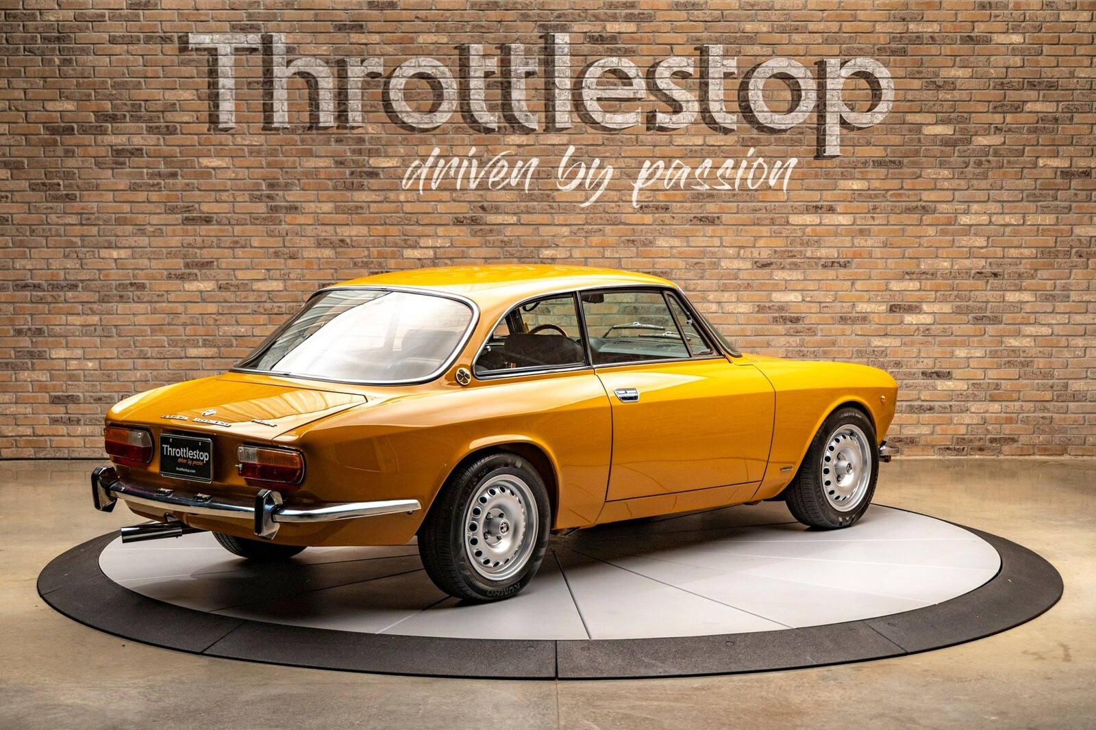 1971 Alfa Romeo GTV 1750 - photo 7