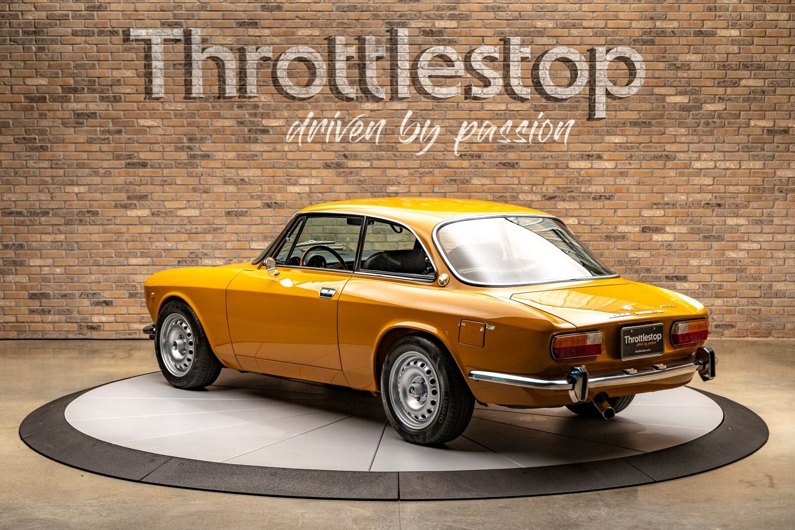 1971 Alfa Romeo GTV 1750 - photo 8