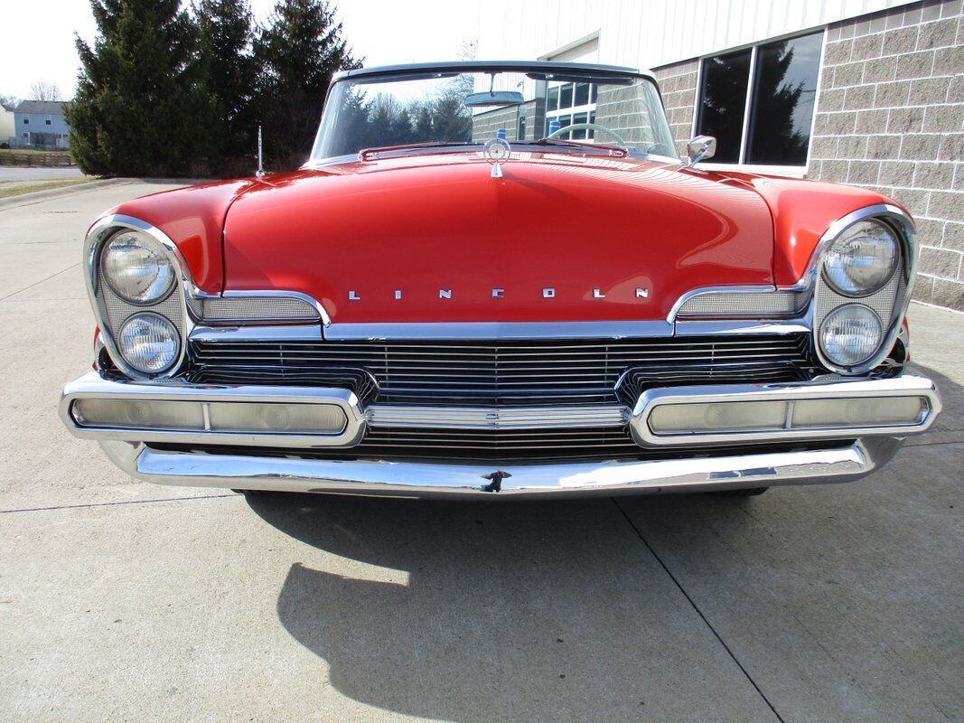 1957 Lincoln Premiere Convertible - photo 9