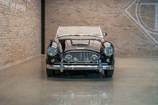 1958 Austin Healey 100-6 - photo 3