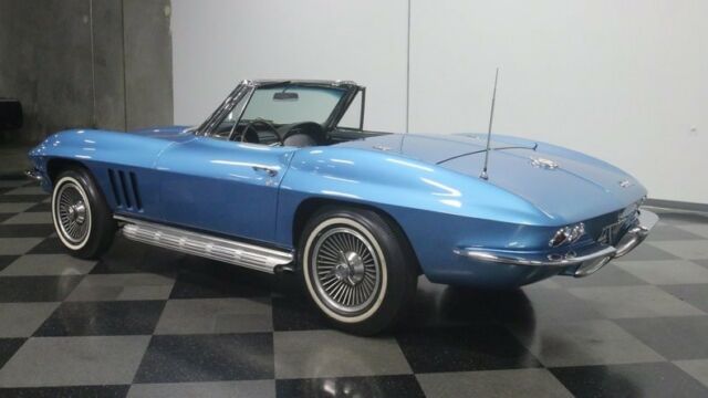 1965 Chevrolet Corvette Convertible - photo 9