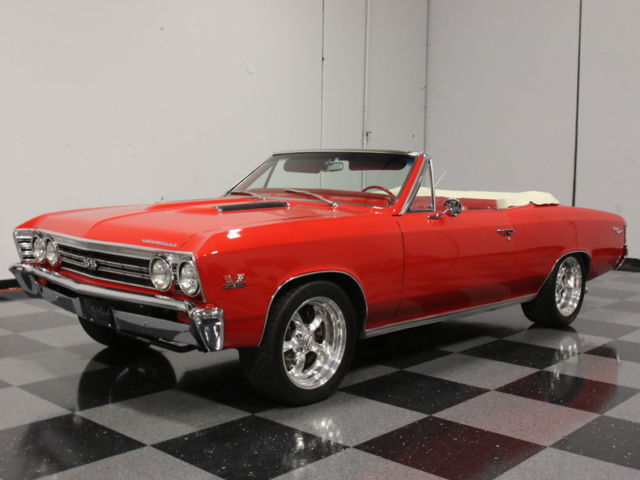 BEAUTIFULLY RESTORED DROPTOP, BUILT 396 V8, MUNCIE 4-SPEED, 4-DISCS, PS, PB!! 1967 Chevrolet Chevelle