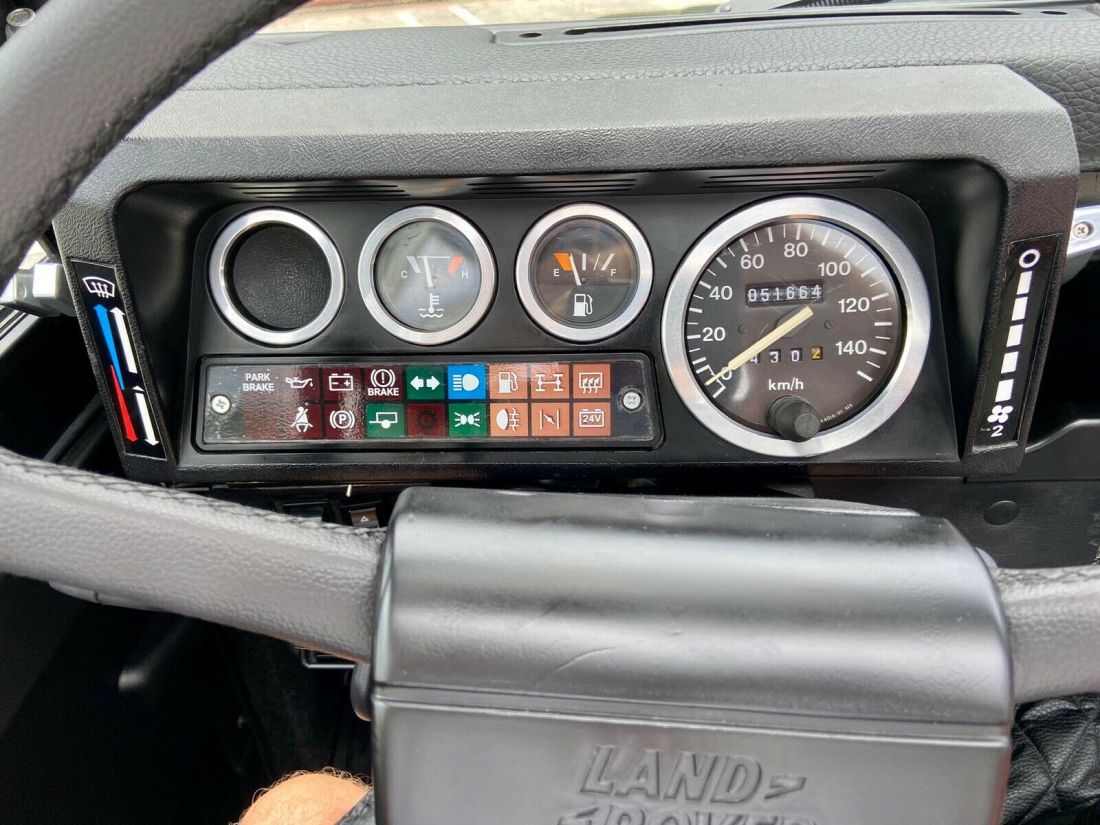 1990 Land Rover Defender - photo 13