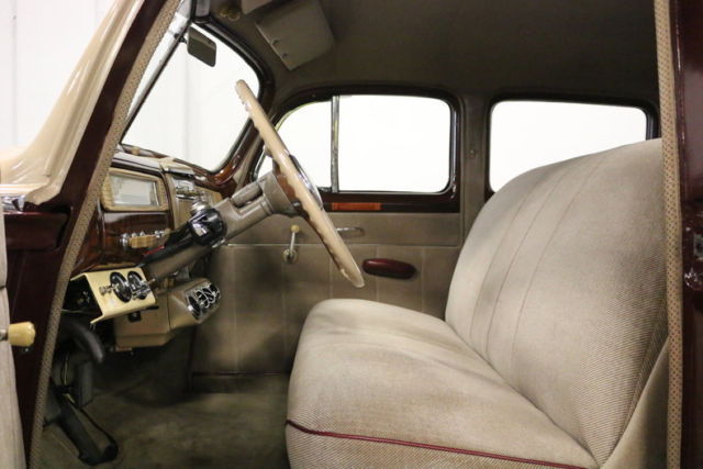 1941 Packard 120 Touring Sedan - photo 5