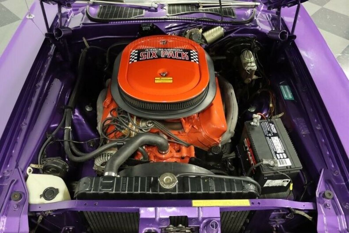 1970 Dodge Challenger R/T 440 Six-Pack - photo 4