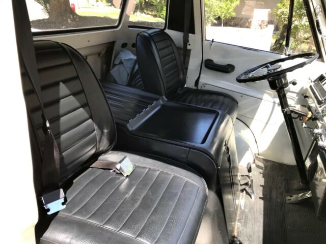 1965 Dodge A100 - photo 9