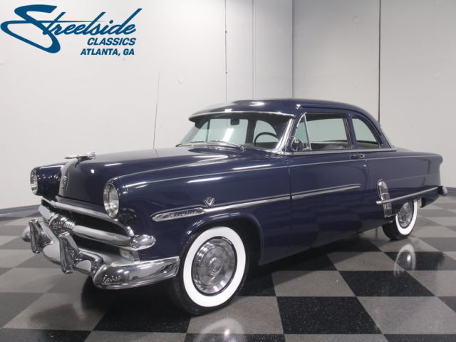 BEAUTIFULLY RESTORED TO STOCK CUSTOMLINE, 239 FLATHEAD V8, 3-SPEED, TURN-KEY!!! 1953 Ford Customline