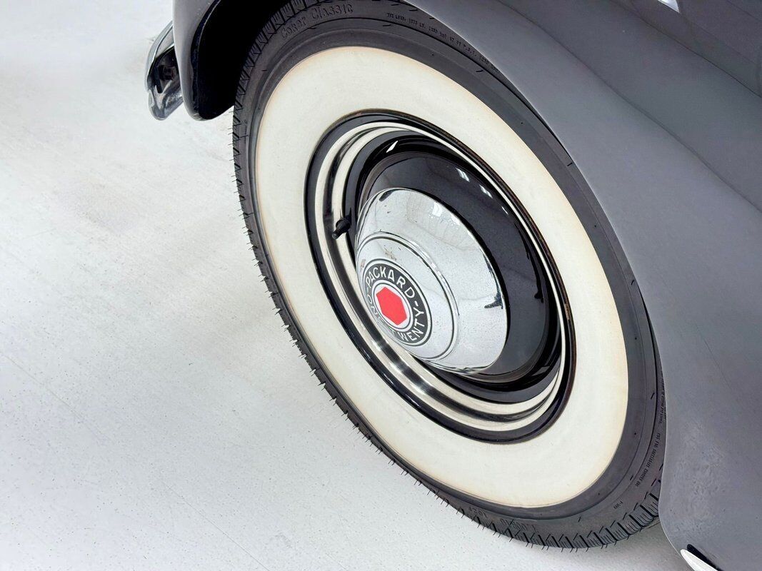 1937 Packard Eight 120-C Sedan - photo 12