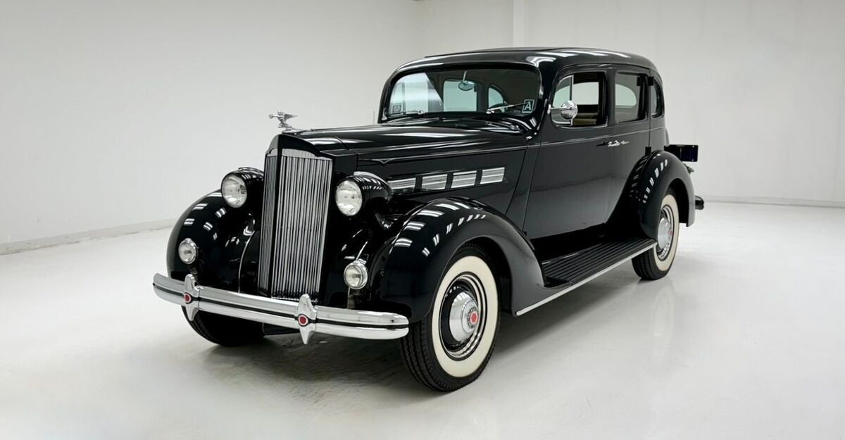 1937 Packard Eight 120-C Sedan - photo 13
